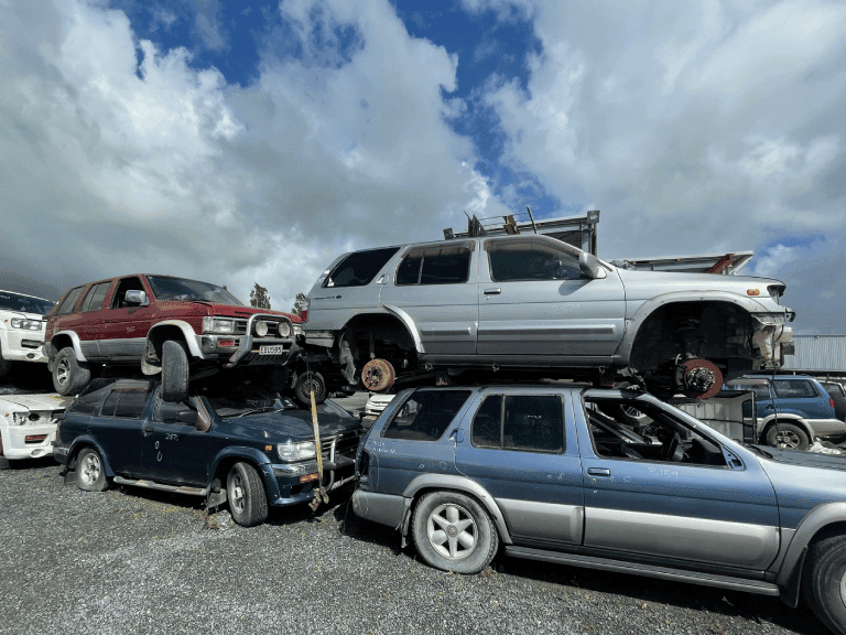 WE BUY ANY CARS FOR WRECKING