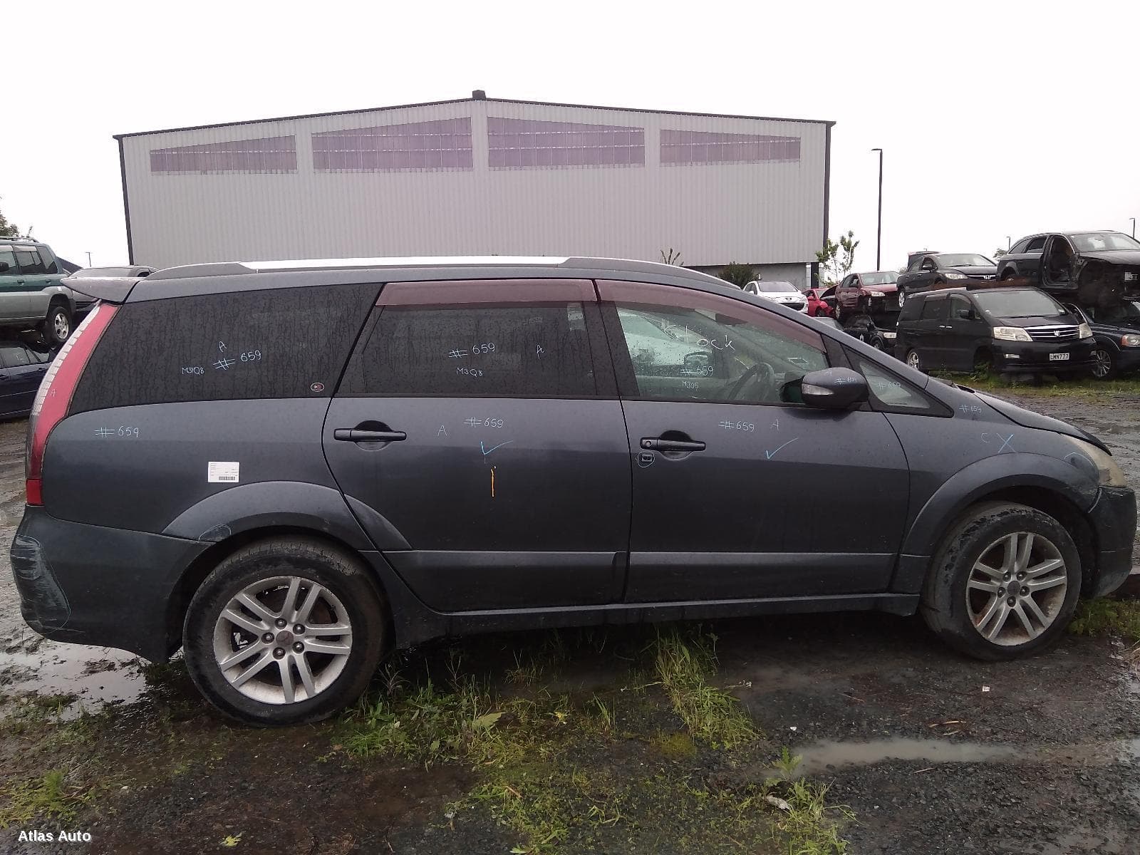 Mitsubishi Grandis Wreckers