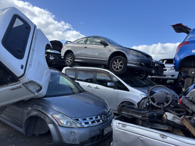 auto wreckers putaruru