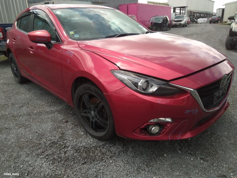 wrecking mazda 3