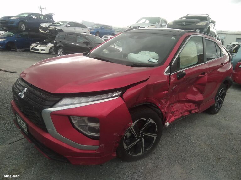 mitsubishi wreckers hamilton