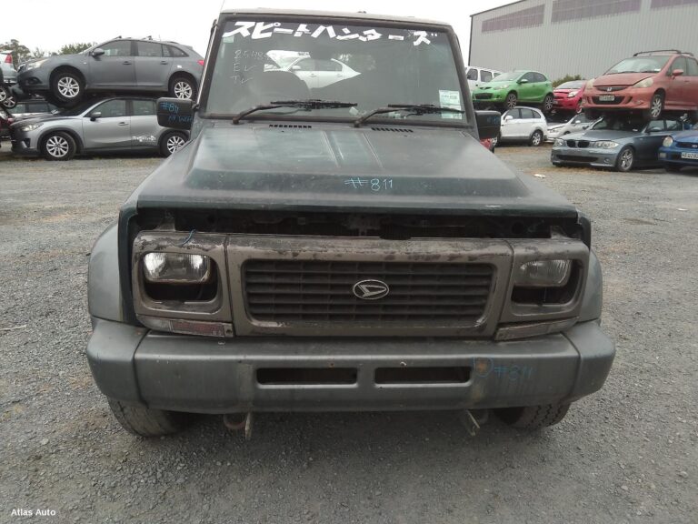 wrecking daihatsu rock for parts