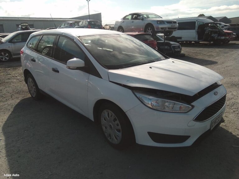 ford dismantlers hamilton