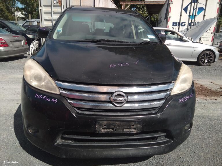 wrecking nissan lafesta
