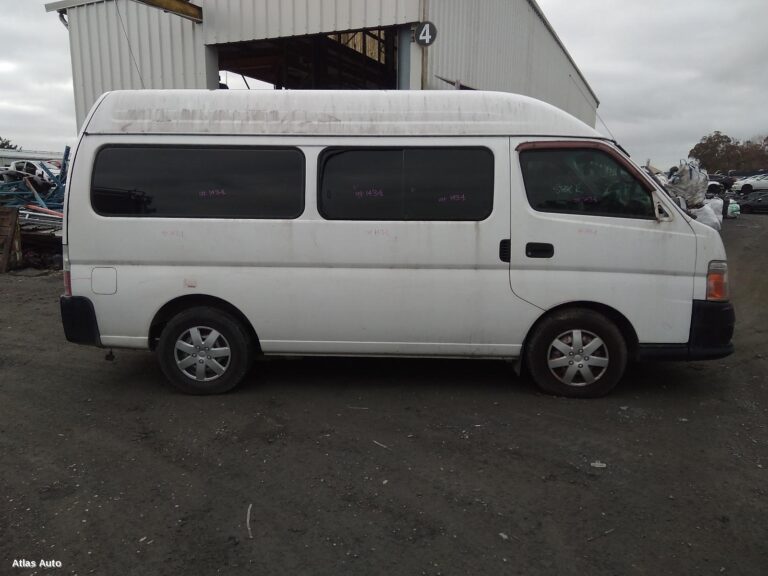 wrecking nissan urvan